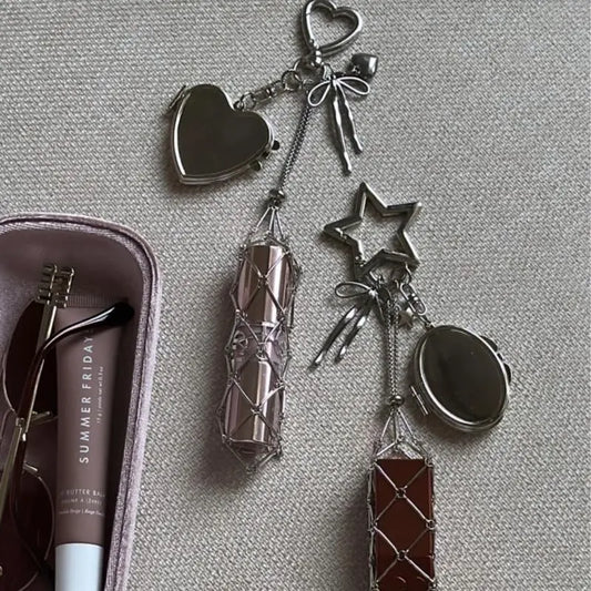 Lipstick Holder Keychain with Mirror for Women, Pink & Silver Metal Lip Gloss Lip Gloss Holder Keychain Case for Purse - Y2K Silver Makeup Storage Organizer Bag Charm Cutecore Accessories Gift
